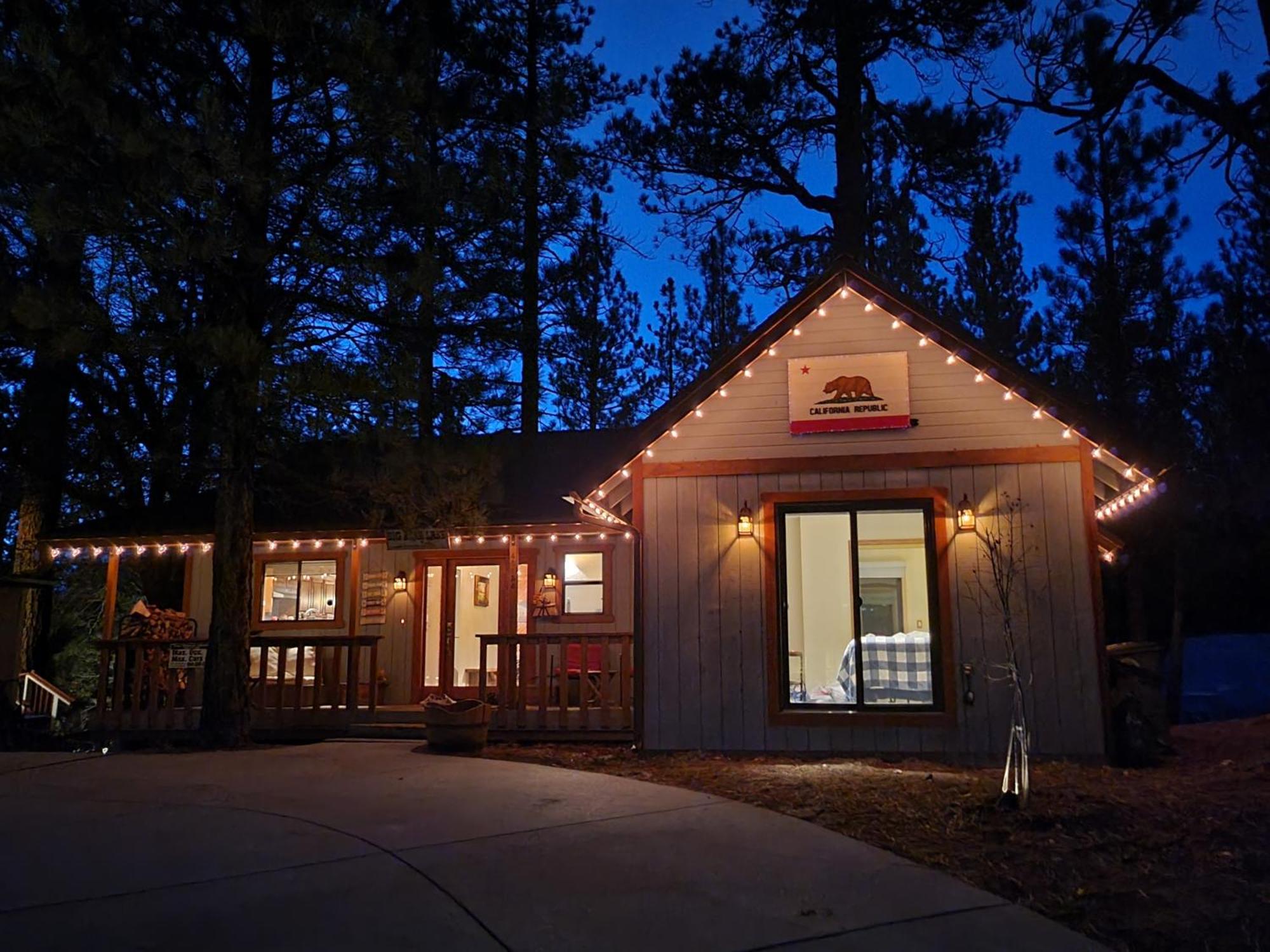 Four Seasons Getaway-Private Hot Spa With Pine Tree Views-Walk To Village And Pineknot Trailhead-Plus King Bed! Біг-Бер-Лейк Екстер'єр фото
