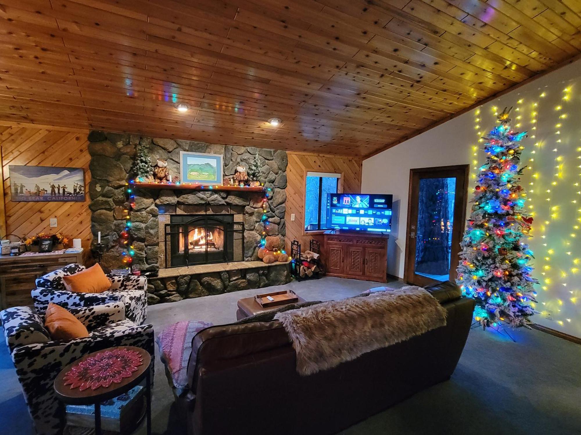 Four Seasons Getaway-Private Hot Spa With Pine Tree Views-Walk To Village And Pineknot Trailhead-Plus King Bed! Біг-Бер-Лейк Екстер'єр фото
