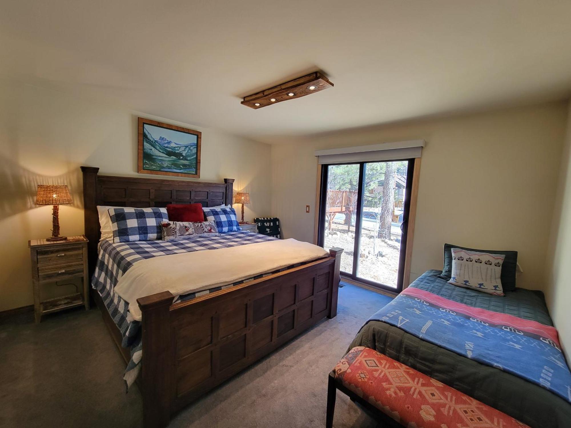 Four Seasons Getaway-Private Hot Spa With Pine Tree Views-Walk To Village And Pineknot Trailhead-Plus King Bed! Біг-Бер-Лейк Екстер'єр фото
